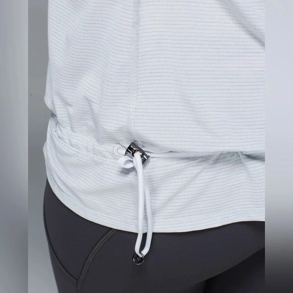 Lululemon Run: Ta Ta Topper White Gray Stripe Size 8 Yoga Active‎ Workout Top